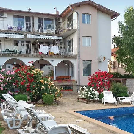 Eight-bedroom Holiday In Feriehus *